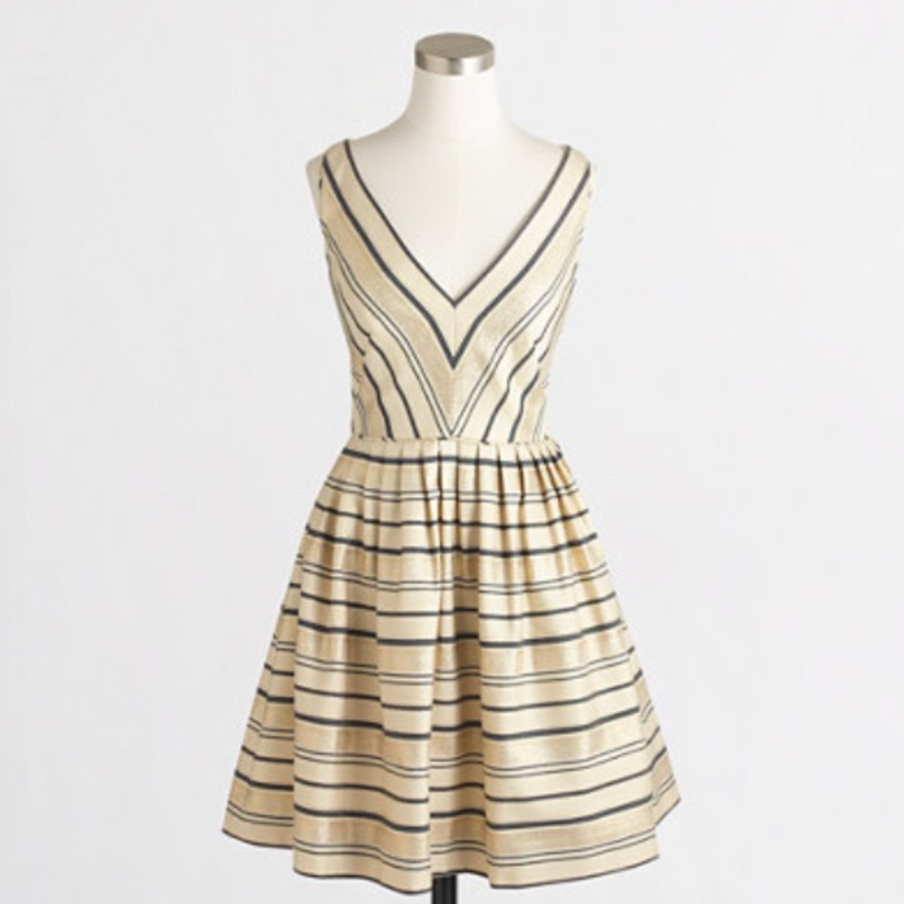 NWOT Factory Schulyer candy wrap dress